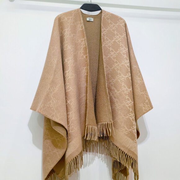 Fendi Shawl - Picture 1 of 8